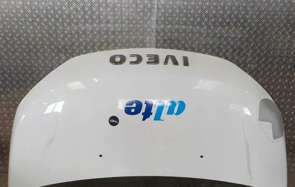 Engine bonnet/hood