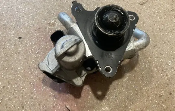 Audi A3 S3 8V EGR valve 04L131501S
