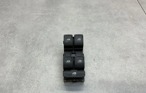 Skoda Fabia Mk3 (NJ) Electric window control switch 6V1959857A
