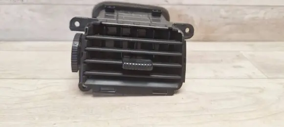 Mazda 3 I Dash center air vent grill BP4L64930