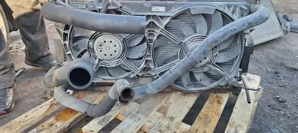 Chrysler Voyager Radiator set 874746V FS1456