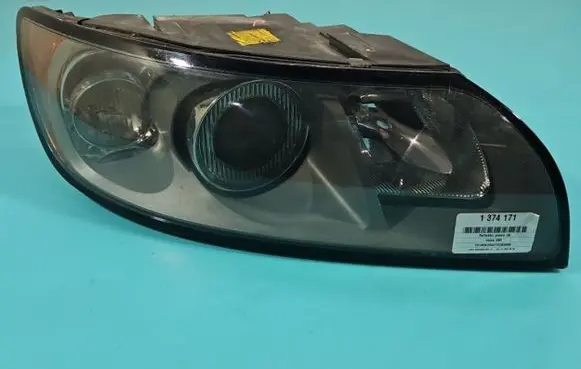 Volvo V50 Headlight/headlamp 30698886 IMPRK1374171