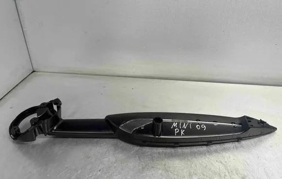 Mini One - Cooper Coupe R56 Front door card panel trim 2753723