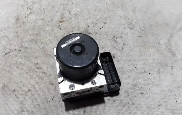 Ford Kuga II ABS Pump CV612C405AH