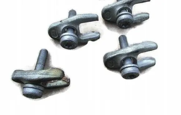Citroen C4 Grand Picasso Fuel Injector clamp holder