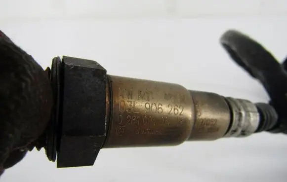 Volkswagen PASSAT CC Lambda probe sensor 03L906262
