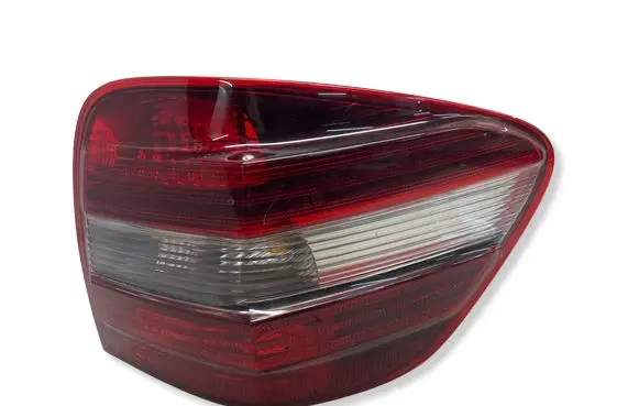 Mercedes-Benz ML W164 Rear/tail lights 404102R