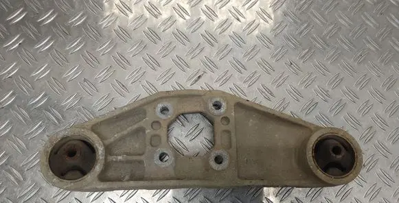 Toyota Urban Cruiser (XP110) Rear differential/diff mount bracket 