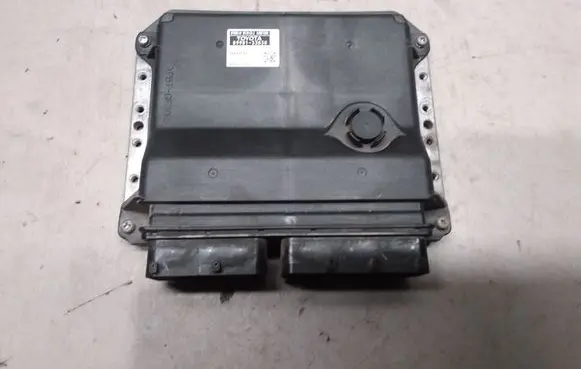 Toyota Camry Engine control unit/module 8998133030