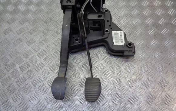 Peugeot 407 Pedal assembly 9660180680
