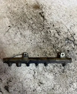 Renault Megane I Fuel main line pipe 0445214015