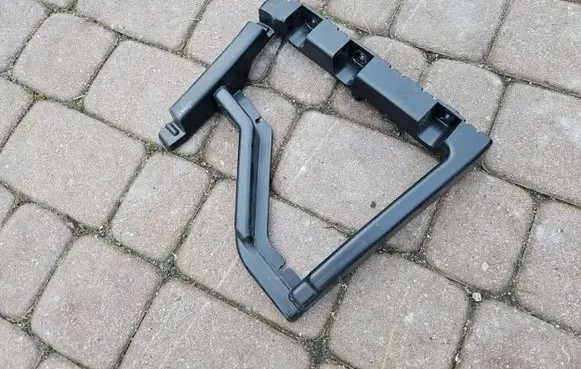 Opel Combo E Rear bumper mounting bracket 9816808980