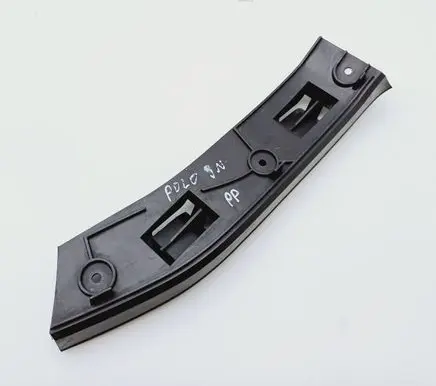Volkswagen Polo IV 9N3 Front bumper mounting bracket 6Q0807184