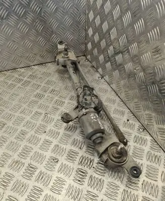 Front wiper linkage and motor