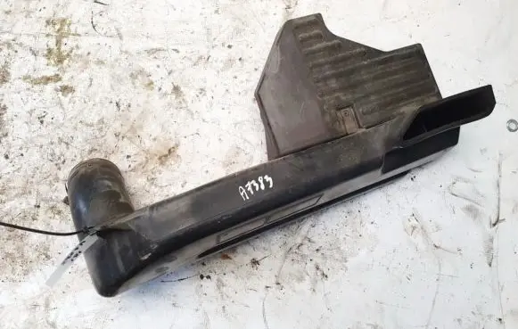 Air intake hose/pipe