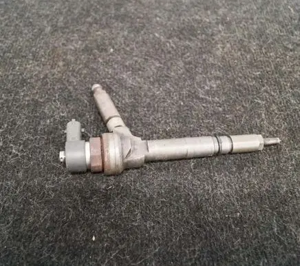Opel Astra J Fuel injector 0445110174