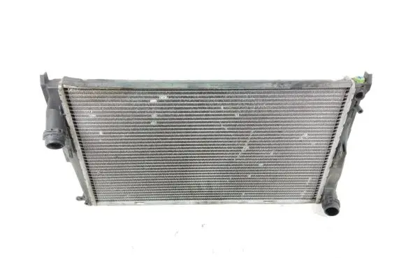 BMW 3 E90 E91 Coolant radiator 7788898 9375837 E5842V