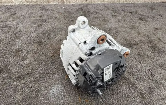 Skoda Kamiq Generator/alternator 05E903026K
