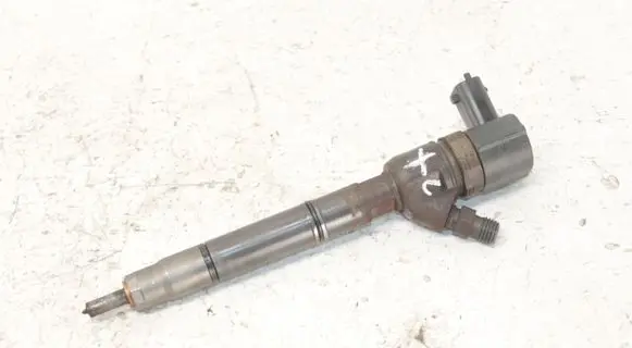 KIA Ceed Fuel injector 338002A900 0445110320