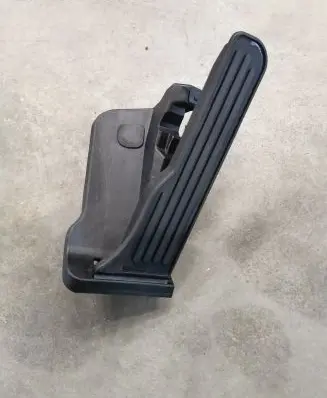 Cadillac ATS Accelerator throttle pedal 23336485