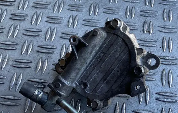 Mitsubishi Outlander Vacuum pump
