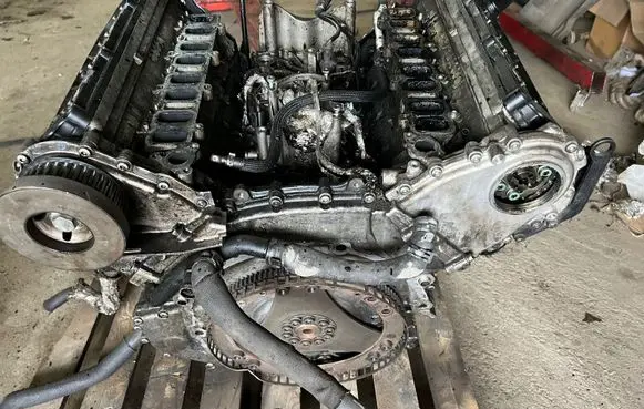 Audi A8 S8 D3 4E Engine