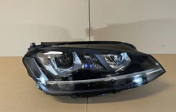 Volkswagen Golf VII Headlight/headlamp 900451128
