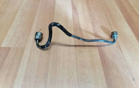 Land Rover Range Rover Sport L320 Fuel injector supply line/pipe 9X2Q9F911EB JDE10759 LR013481
