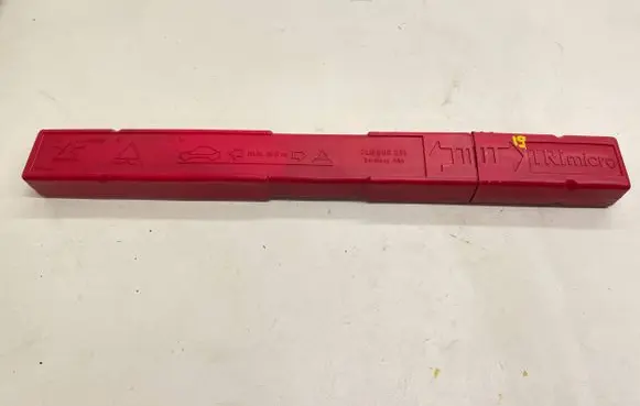 Audi A6 S6 C6 4F Emergency warning sign 7L0860251