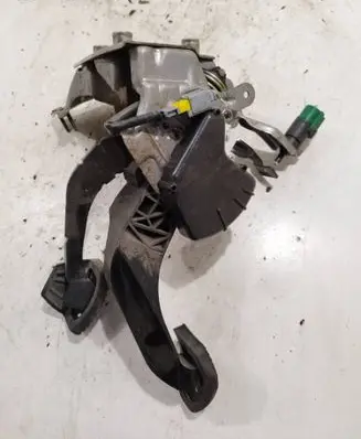 Peugeot 5008 Pedal assembly 