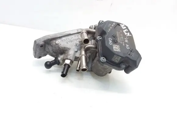 Skoda Octavia Mk3 (5E) Throttle valve 04L128063P 04L128059K