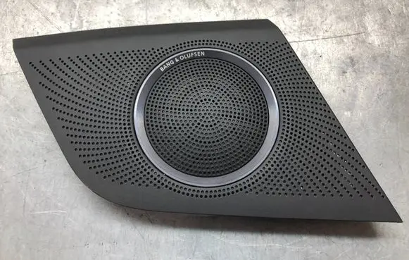 Audi A5 8T 8F Side speaker trim/cover 8T0857228A