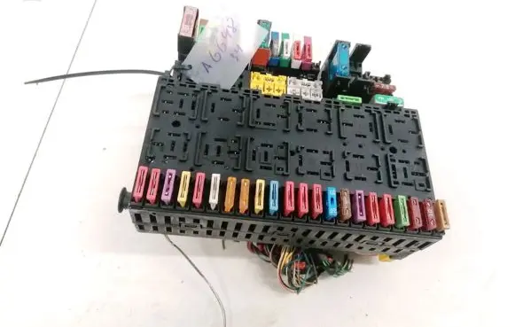 Volkswagen Sharan Fuse box set 7M1971092AE 97VW14405BLA
