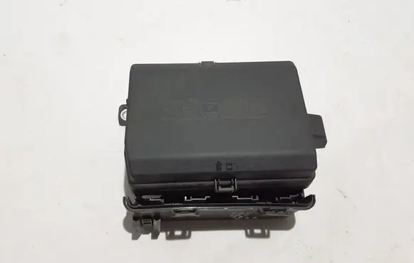 Chevrolet Silverado Fuse box set 35071488