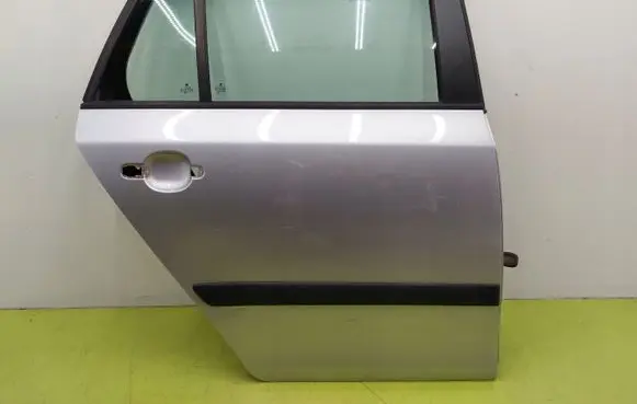 Skoda Fabia Mk2 (5J) Rear door LA7W