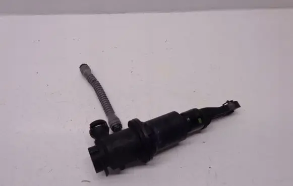 Peugeot 508 Clutch master cylinder 9685799080