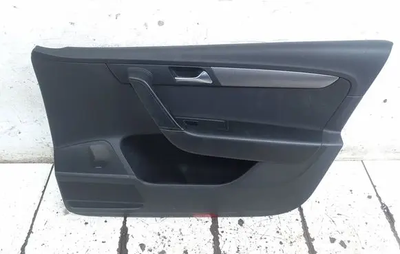 Volkswagen PASSAT B7 Front door card panel trim 3AA867062