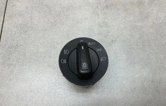 Skoda Octavia Mk3 (5E) Light switch 5E0941431D