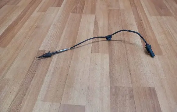 Opel Astra K Exhaust gas temperature sensor 55514883 YR00097880