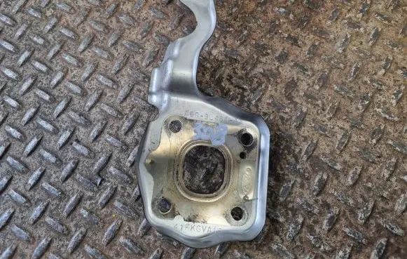 Ford Escape IV Other engine bay part JA6G9L461AA