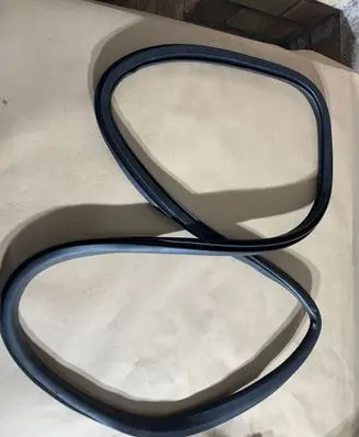 Volvo V40 Rubber seal rear door 
