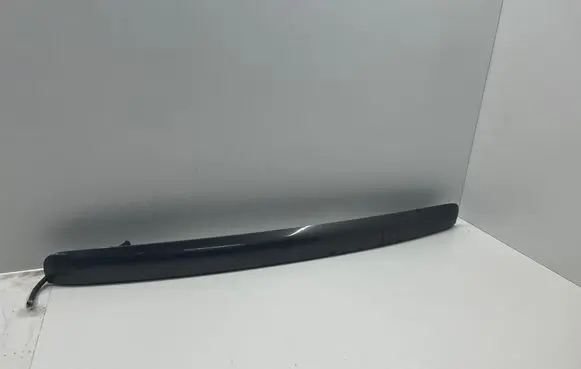 Toyota Avensis T250 Tailgate trim 7680105040 6189V90