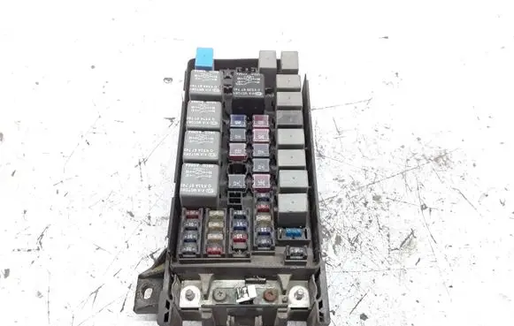 KIA Sorento Fuse module 911603E000