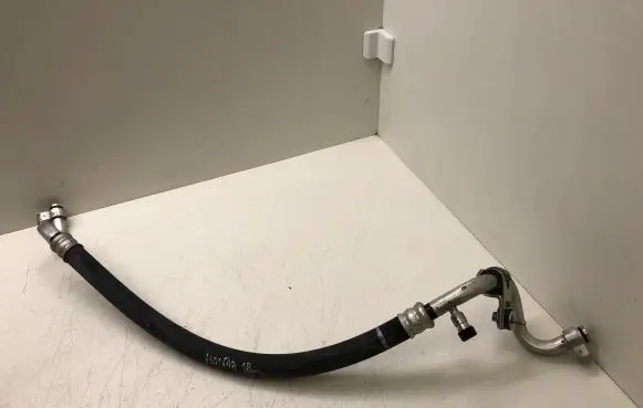 Honda CR-V Air conditioning (A/C) pipe/hose 17LP22HUDQ 22HUDQ