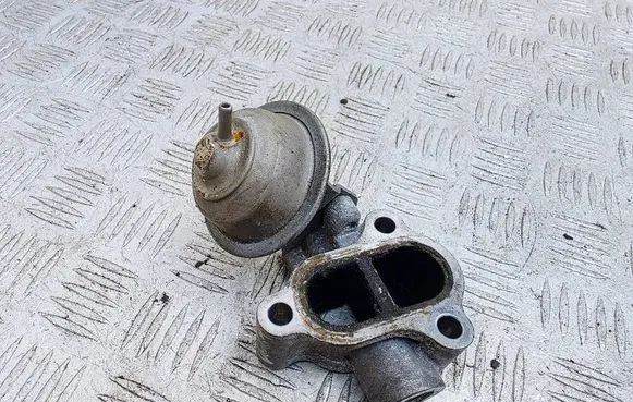 Toyota Auris E180 Throttle valve 