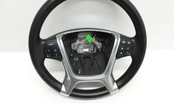 Volvo V70 Steering wheel 31271093