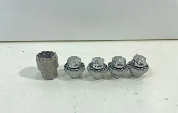 Hyundai Kona II Anti-theft wheel nuts and lock 5295014140
