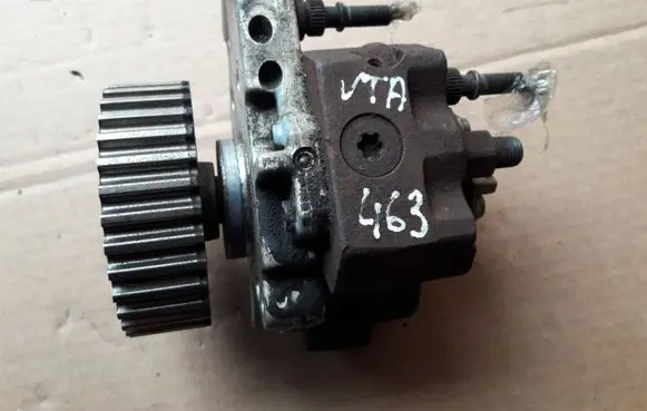 Renault Scenic II - Grand scenic II Fuel injection high pressure pump 8200108225 0445010075