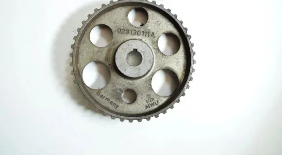 Audi A4 S4 B5 8D Fuel pump gear (pulley) 028130111A