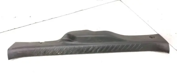Ford Maverick Front sill trim cover 5L847813201CCW